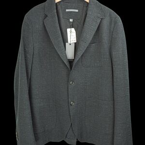 John Varvatos Gray Sport Coat with Tailored Fit and Luxurious Fabric